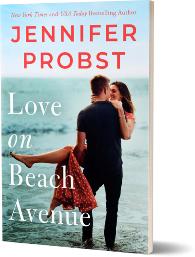 Love on Beach Avenue (Paperback)